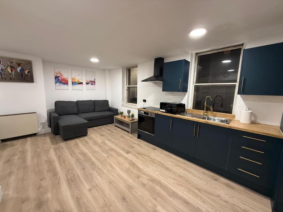 Apartamento Modern 1 Bedroom - 5 Min Walk From Princess Street Eb1 Edimburgo